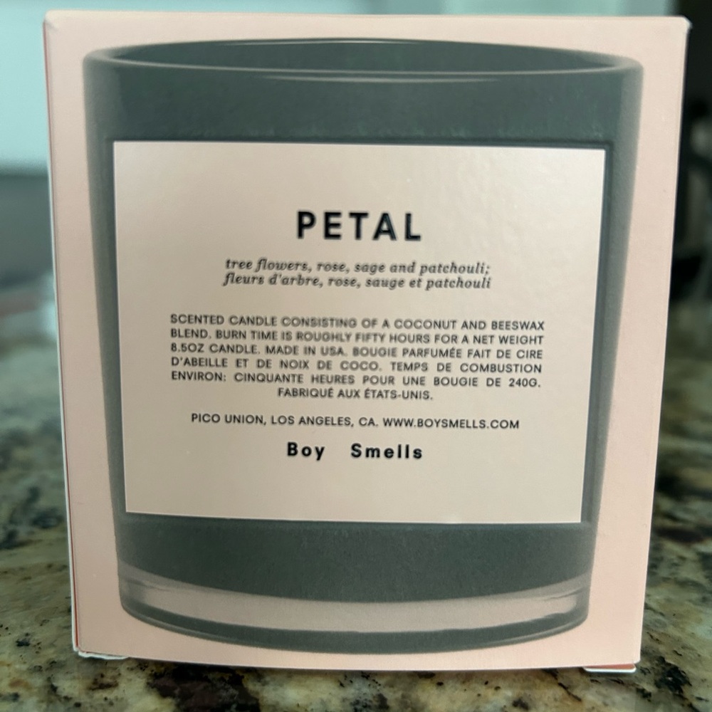 Boy Smells 8.5 Oz 50 hr Petal Candle Original Box Single Wick brand new